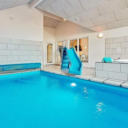 16 Person In Glesborg 度假居