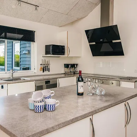 度假居 16 Person In Glesborg Fjellerup Strand