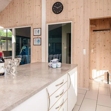 16 Person In Glesborg 度假居