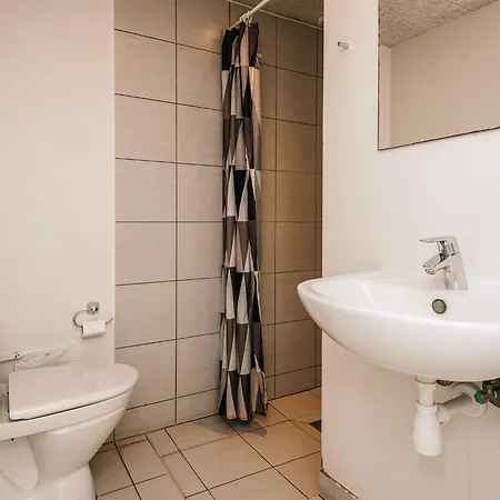 16 Person In Glesborg