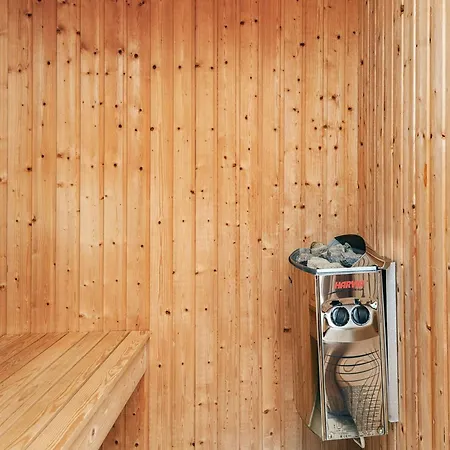 16 Person In Glesborg * Fjellerup Strand