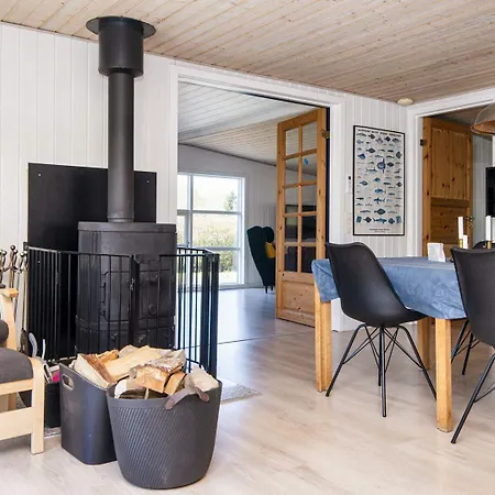 16 Person In Glesborg Fjellerup Strand