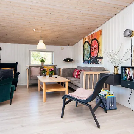 度假居 16 Person In Glesborg Fjellerup Strand