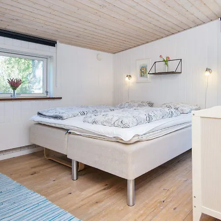 度假居 16 Person In Glesborg Fjellerup Strand