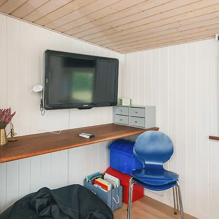 5 Star In Glesborg * Fjellerup Strand
